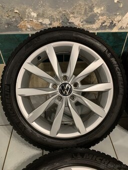 Alu kola VOLKSWAGEN R17 5X112 ZIMNÍ PNEU 205/50 R17 - 5