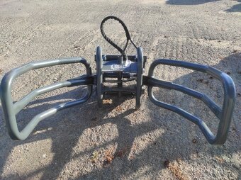 Kleště na kulaté balíky- max. rozevření 160cm - 5