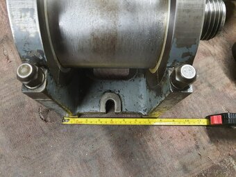 Vřeteno na stavbu soustruhu / frézky / děličky - 5