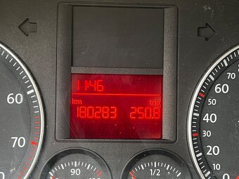 Volkswagen golf 5 1.6mpi - 5