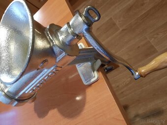 Prodám mlýnek Porkert č.10 - 5