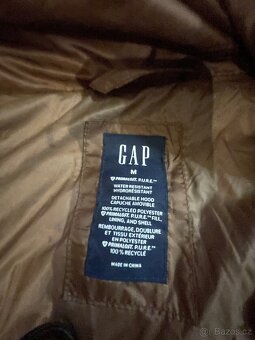 Perova bunda GAP vel M - 5