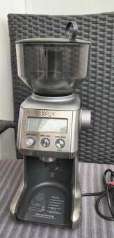 mlýnek na kávu Sage BCG820 Smart Grinder Pro - 5