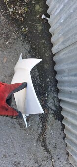 Pravy predni blatnik fabia IV - 5