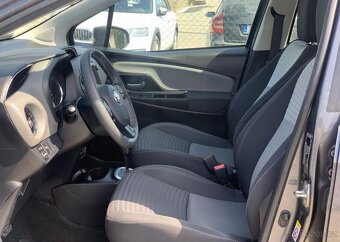 Toyota Yaris 1.5i HYBRID AUTOMAT odp.DPH automat 54 kw - 5