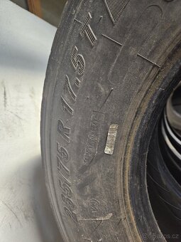 Nákladní vlekové pneu 235/75R17,5 - 5