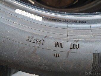 Pneu r19 ,235/50/19 Pirelli,letní stav nových pneu - 5