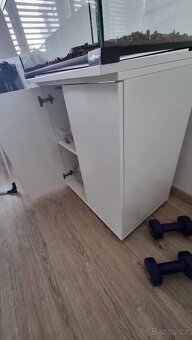Prodám terárium +skříňka - 5