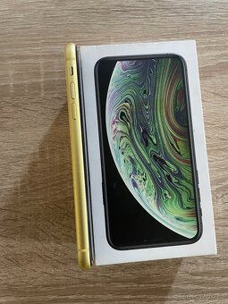 iPhone 11 64GB Yellow - 5