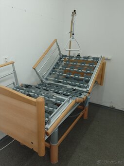 Elektrická polohovací postel Völker, SUPER STAV - 5