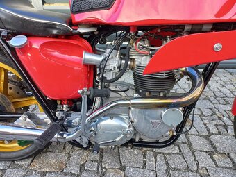 Triumph Bonneville T120R r.v.1969 s Doklady - 5