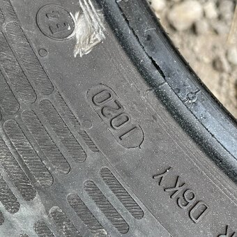 Letní pneu 215/55 R17 94V Continental 4mm - 5