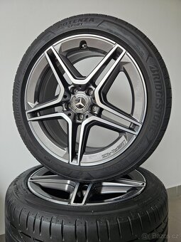 Orig. Mercedes AMG Letní 18" Dvourozměr - zánovní - 5