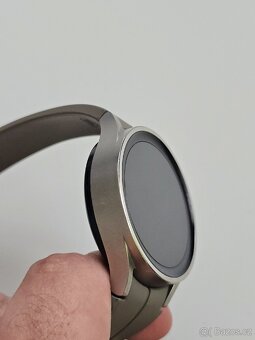 Samsung Galaxy Watch 5 Pro 45mm šedé - 5