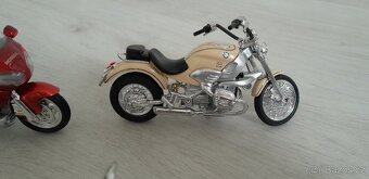 motorky modely 1/18 Maisto - Bburago - 5