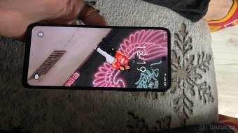 Mobilní telefon INFINIX HOT 30 8/256 GB - 5