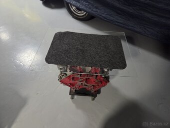 Stolek  do garáže - 5