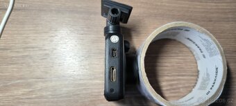 Autokamera AZDOME GS63H stav nové - 5