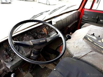 Tatra T815 sklápěč - 5