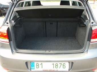 Volkswagen Golf 1,6Mpi aut.klima,parksenzory,po dovozovéSTK - 5