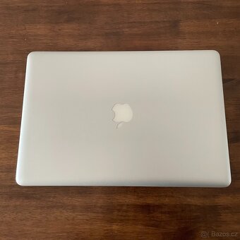 Apple Macbook Pro 15.4-inch - 5