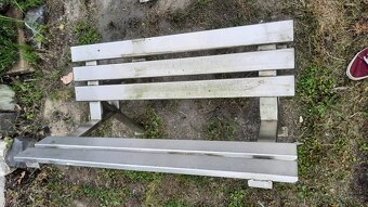 Zahradní stůl a 3 lavice - 5