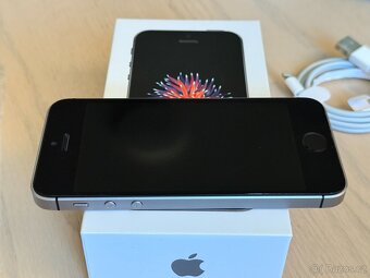 iPhone SE (1. gen.), 16 GB, černá - 5