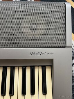 Yamaha DGX 205 - 5
