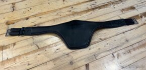 Černý okopávací podbřišník Kentaur 135 cm - 5