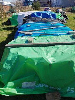 Prodám vyschlé trámy, fošny , střešní latě - 5