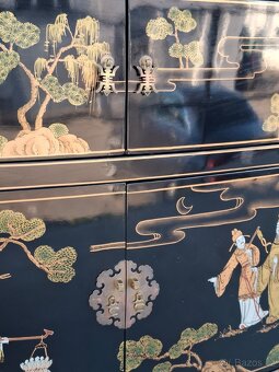 Ručně malovaná čínská masivní komoda - 5