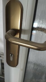 Vchodové bezpečnostní dveře, bílo-hnědé - 5