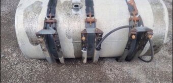 Nádrž Volvo Renault na prodej 700litru - 5