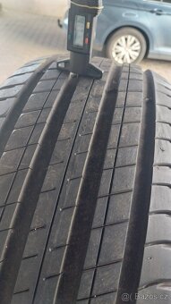 Prodám 4 x letní pneu Michelin 235/50/19 - 5