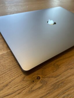 MacBook Pro 2019 | i9 | 90% baterie | záruka 12 měsíců - 5