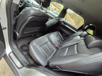 KIA SORENTO NAFTA 2.2 145KW 7 MIST 2011 - 5