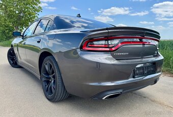 Dodge Charger 5,7 Hemi - 5