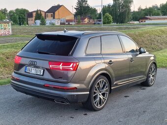 Audi Q7 - 5