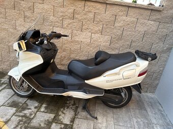 Suzuki Burgman 650 excutive 2010 - 5