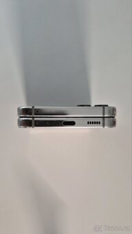 Samsung Galaxy Z Flip 5 Creme 512 GB - 5