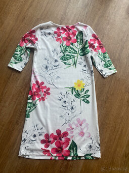 Dámské květované strečové šaty S/36 - 5