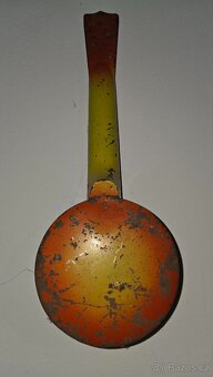 Plechová hračka ve tvaru banja, Velmi stará ruční výroba. - 5