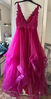 nové plesové šaty i s šátkem - 5