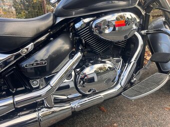 Suzuki Intruder C800 - 5