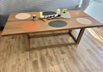 Masivní jídelní stůl KAVE HOME Sashi teak, PC 34500KČ - 5