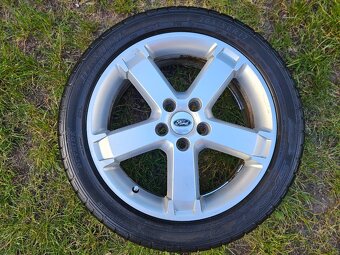 Kompletní letní originál Alu kola FORD - 205/50 R17 - 5x108 - 5