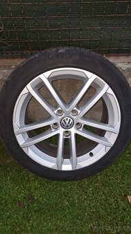 Alu VW GOLF GTD 17" 5x112 s letními pneu CONTINENTAL. - 5