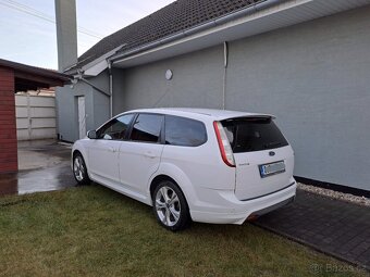 Ford Focus ll 1.8i 2010 - 5
