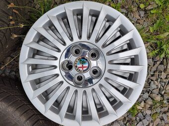 205/55/16 plechové disky 5x110 + poklice Alfa Romeo - zimní - 5