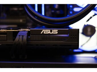 ASUS PC - Ryzen 7 7700 / 32GB / 1TB / RTX 5070 12GB - 5